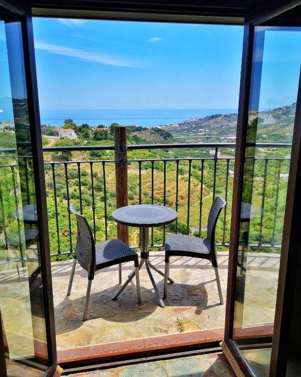 Hacienda Vistamar Bed & Breakfast Фригиляна Екстериор снимка